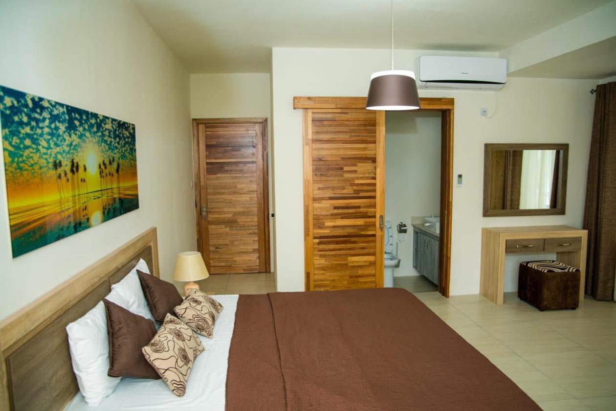 Entire Luxury 3 Bedroom Condo For Rent - Flic-En-Flac - Close To Beach Luaran gambar